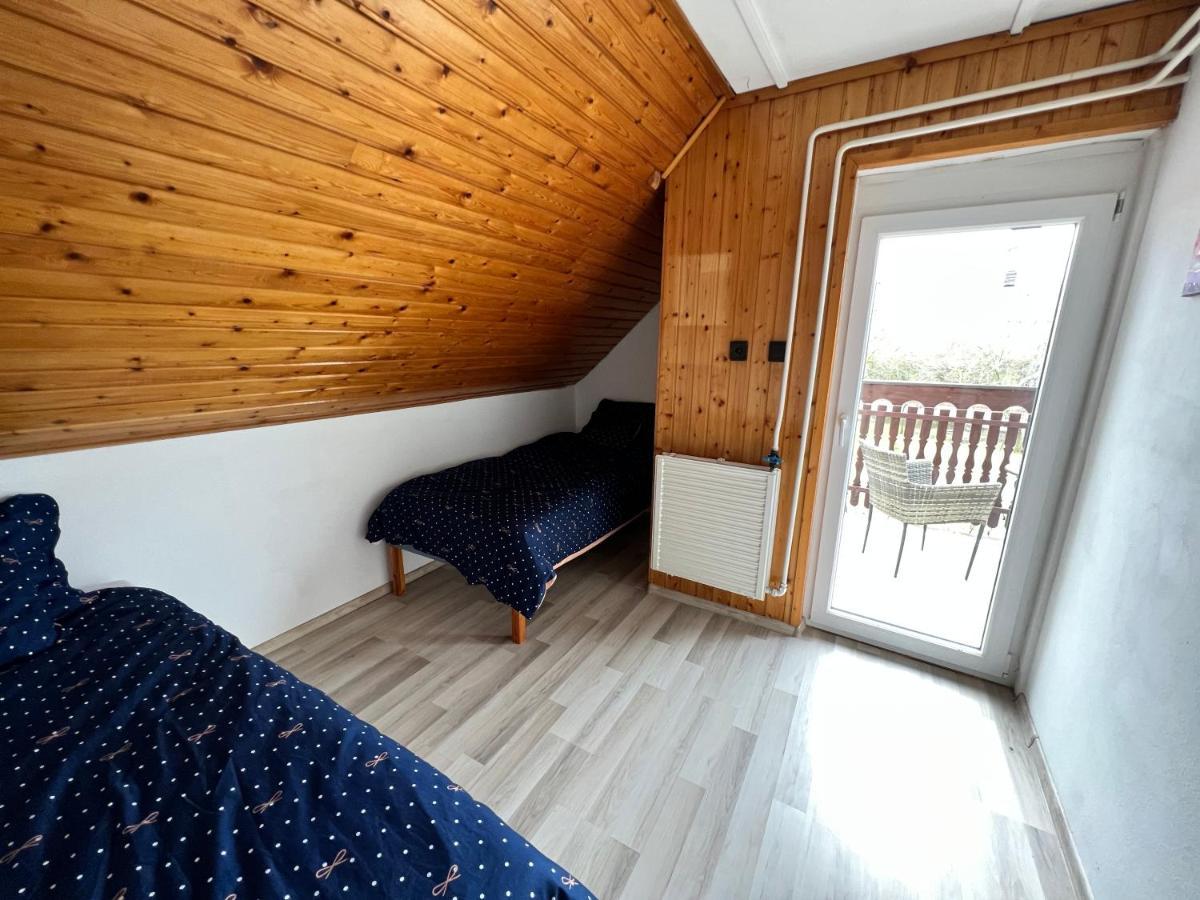A Festo Vendeghaza / The Painter'S Guest House Zánka المظهر الخارجي الصورة